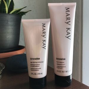 *SOLD* 3 in 1 Cleanser & Oil Free Moisturizer